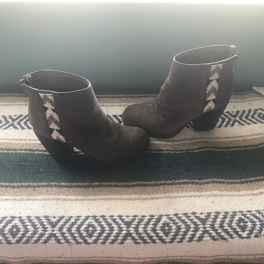 W omen’s ankle boot
